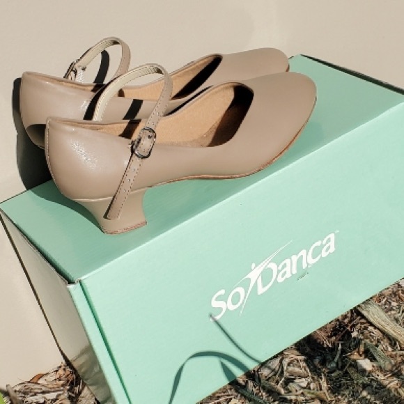 So Danca Tan Celine Ch50 1.5 character heel. - Picture 2 of 4